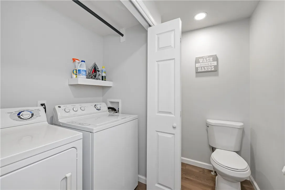 55 Orchard Street, Webster, New York 14580, Webster, New York 14580, 3 Bedrooms Bedrooms, 7 Rooms Rooms,2 BathroomsBathrooms,Residential,For Sale,55 Orchard Street, Webster, New York 14580,0,R1651308