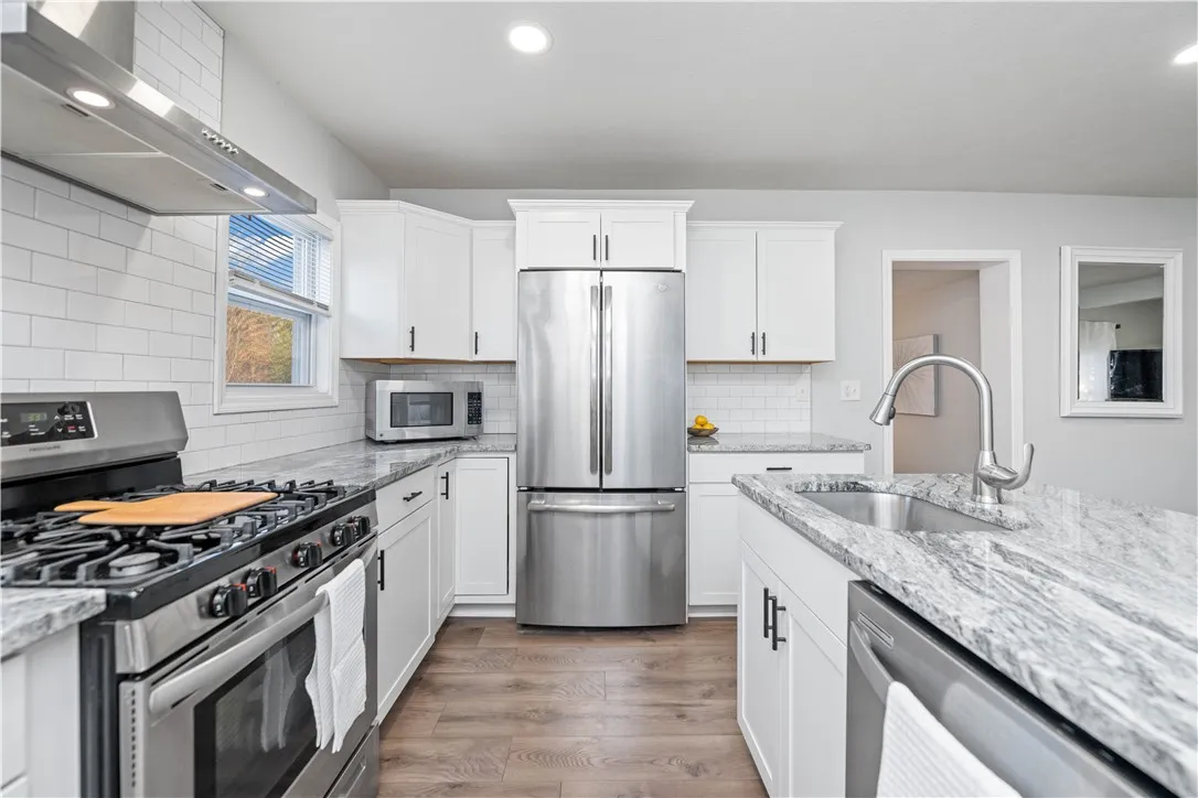 55 Orchard Street, Webster, New York 14580, Webster, New York 14580, 3 Bedrooms Bedrooms, 7 Rooms Rooms,2 BathroomsBathrooms,Residential,For Sale,55 Orchard Street, Webster, New York 14580,0,R1651308