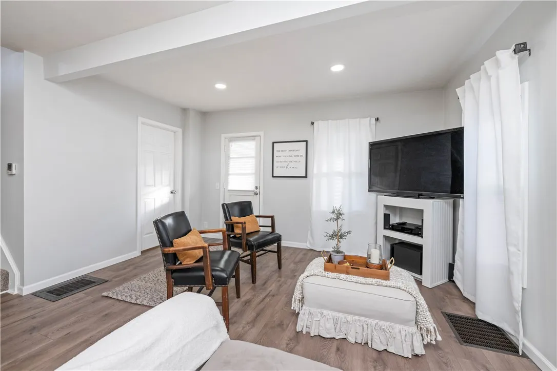 55 Orchard Street, Webster, New York 14580, Webster, New York 14580, 3 Bedrooms Bedrooms, 7 Rooms Rooms,2 BathroomsBathrooms,Residential,For Sale,55 Orchard Street, Webster, New York 14580,0,R1651308