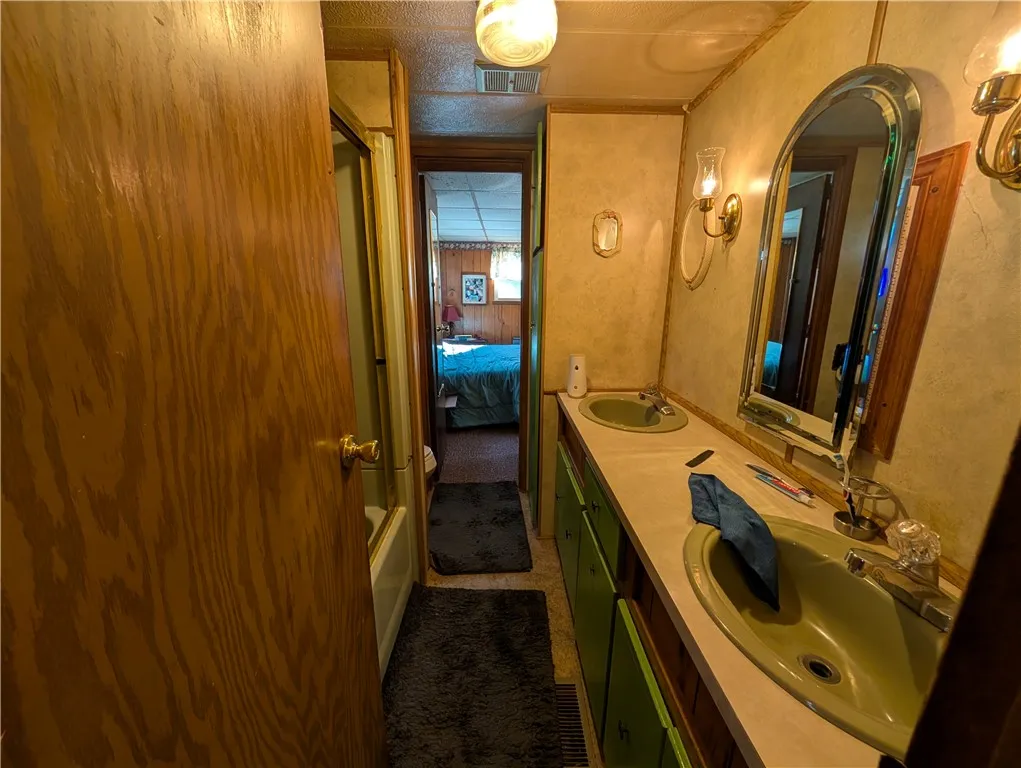 210 Summit Road, Foster Town, Pennsylvania 16701, Foster Town, Pennsylvania 16701, 2 Bedrooms Bedrooms, 5 Rooms Rooms,1 BathroomBathrooms,Residential,For Sale,210 Summit Road, Foster Town, Pennsylvania 16701,0,R1651713