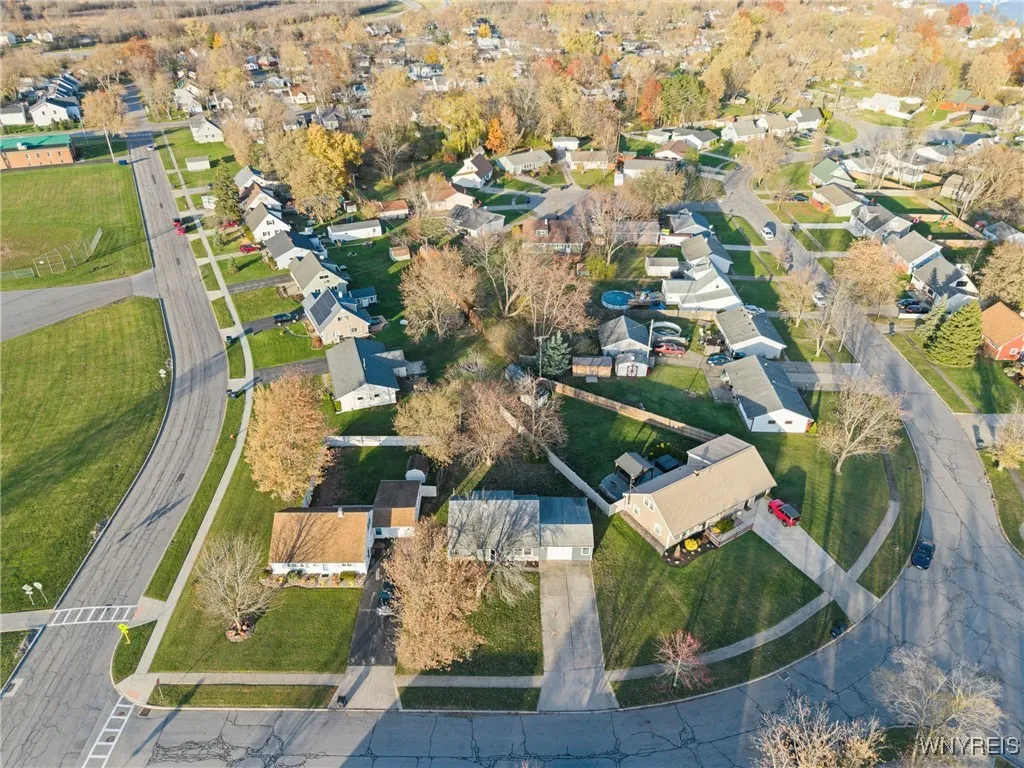 1118 La Salle Avenue, Grand Island, New York 14072, Grand Island, New York 14072, 3 Bedrooms Bedrooms, 7 Rooms Rooms,2 BathroomsBathrooms,Residential,For Sale,1118 La Salle Avenue, Grand Island, New York 14072,0,B1642070