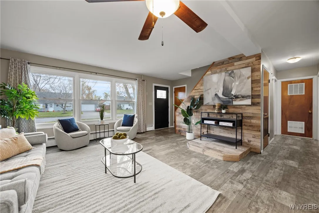 1118 La Salle Avenue, Grand Island, New York 14072, Grand Island, New York 14072, 3 Bedrooms Bedrooms, 7 Rooms Rooms,2 BathroomsBathrooms,Residential,For Sale,1118 La Salle Avenue, Grand Island, New York 14072,0,B1642070