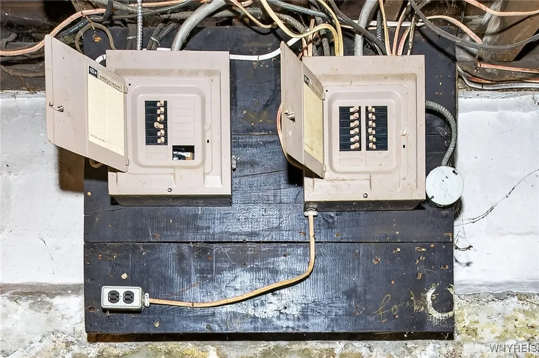 221 Kirby Avenue, Lackawanna, New York 14218, Lackawanna, New York 14218, 3 Bedrooms Bedrooms, ,2 BathroomsBathrooms,Residential,For Sale,221 Kirby Avenue, Lackawanna, New York 14218,0,B1651626