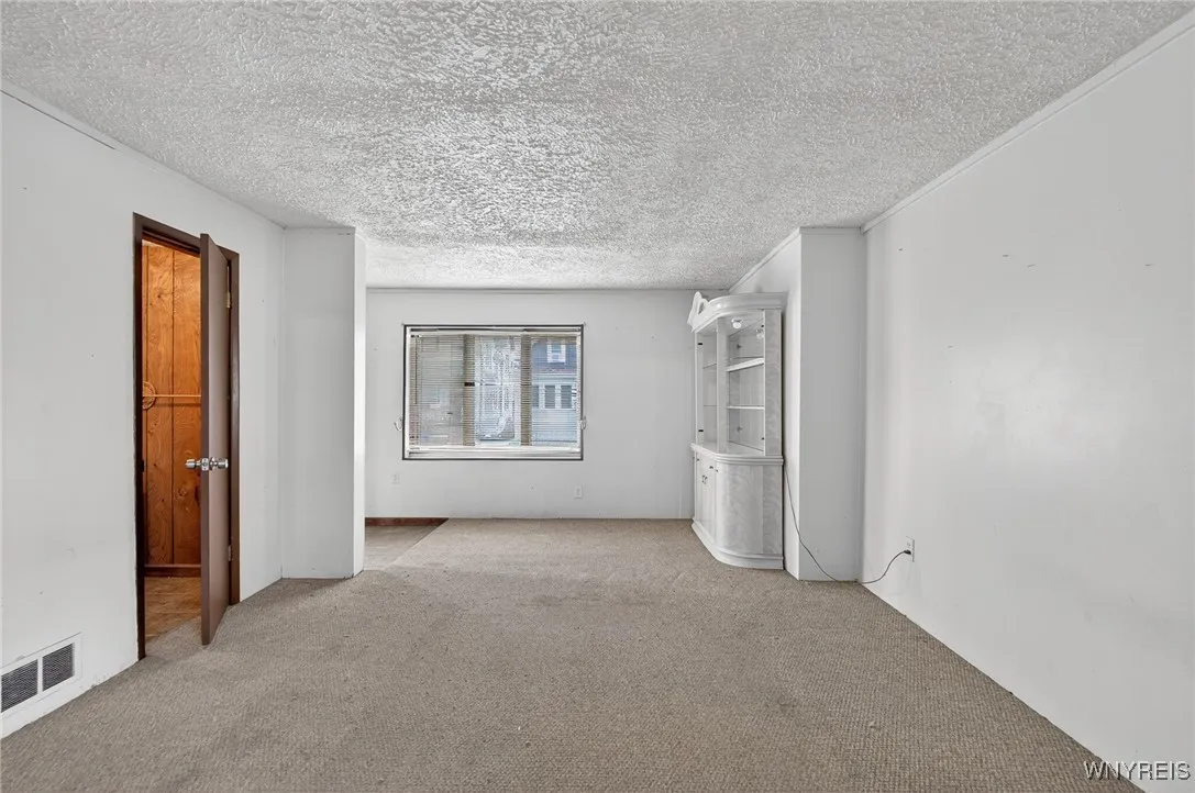 221 Kirby Avenue, Lackawanna, New York 14218, Lackawanna, New York 14218, 3 Bedrooms Bedrooms, ,2 BathroomsBathrooms,Residential,For Sale,221 Kirby Avenue, Lackawanna, New York 14218,0,B1651626