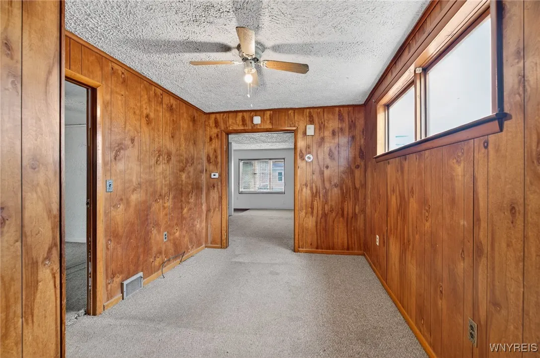 221 Kirby Avenue, Lackawanna, New York 14218, Lackawanna, New York 14218, 3 Bedrooms Bedrooms, ,2 BathroomsBathrooms,Residential,For Sale,221 Kirby Avenue, Lackawanna, New York 14218,0,B1651626