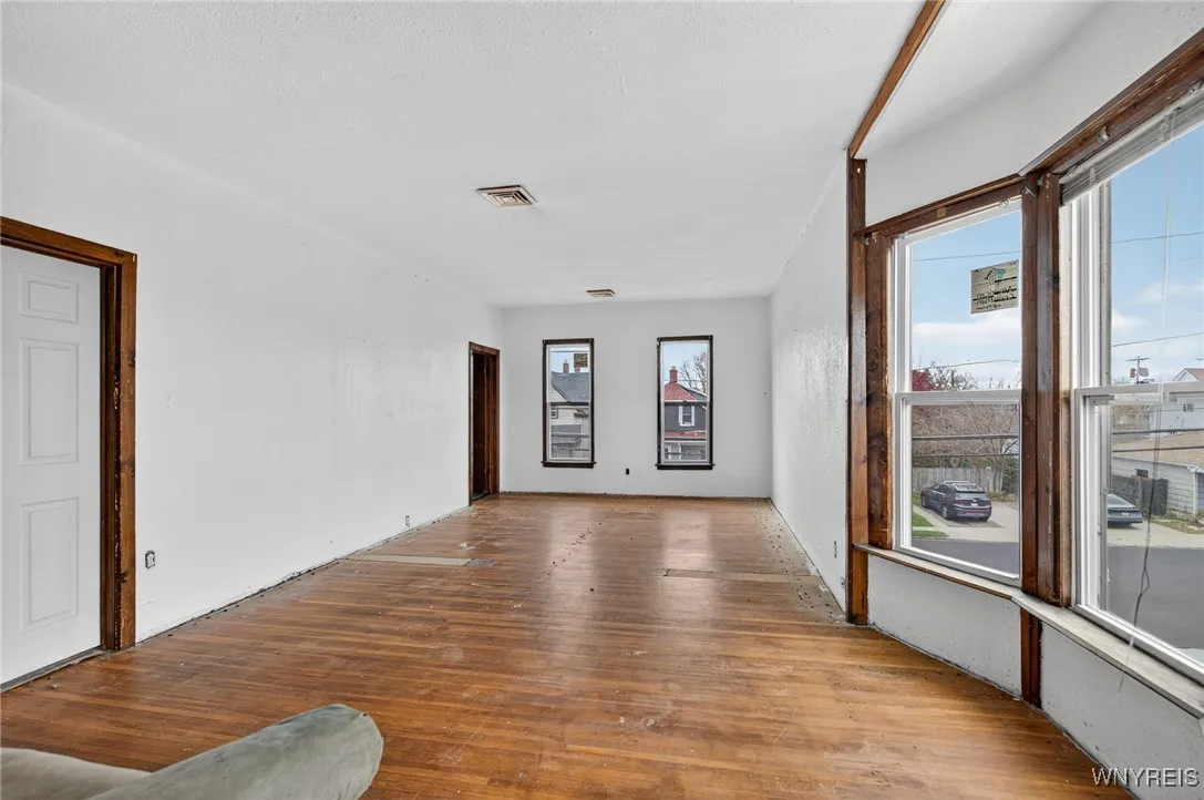 221 Kirby Avenue, Lackawanna, New York 14218, Lackawanna, New York 14218, 3 Bedrooms Bedrooms, ,2 BathroomsBathrooms,Residential,For Sale,221 Kirby Avenue, Lackawanna, New York 14218,0,B1651626