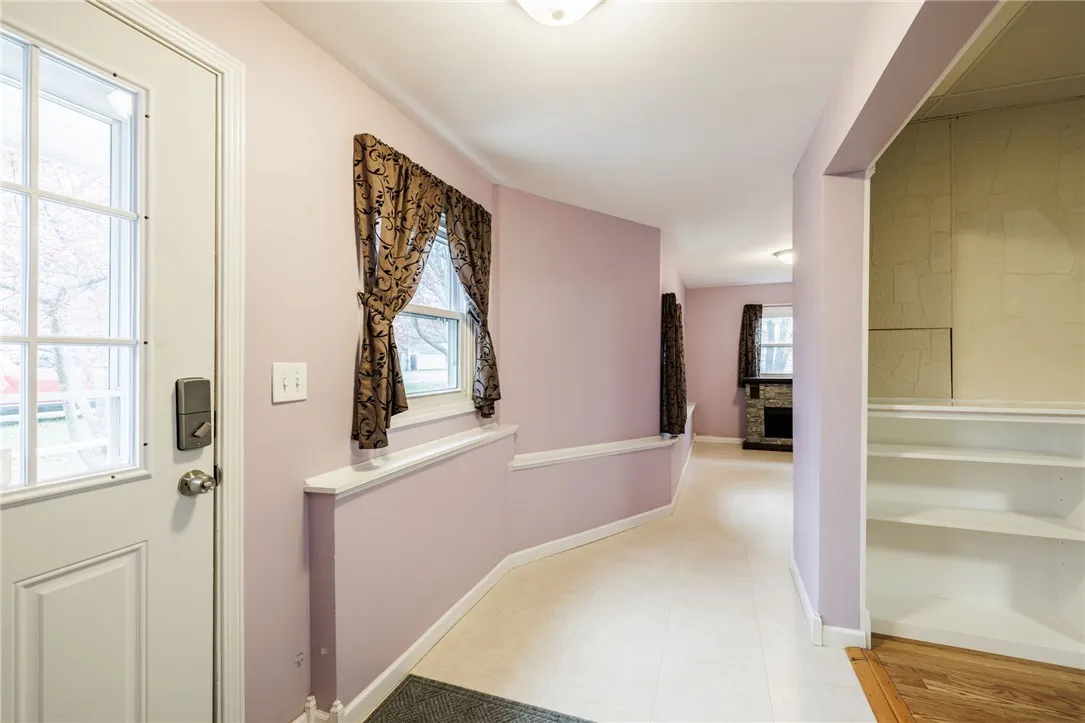 4451 Old Ridge Road, Williamson, New York 14589, Williamson, New York 14589, 6 Bedrooms Bedrooms, 9 Rooms Rooms,1 BathroomBathrooms,Residential,For Sale,4451 Old Ridge Road, Williamson, New York 14589,0,R1651431