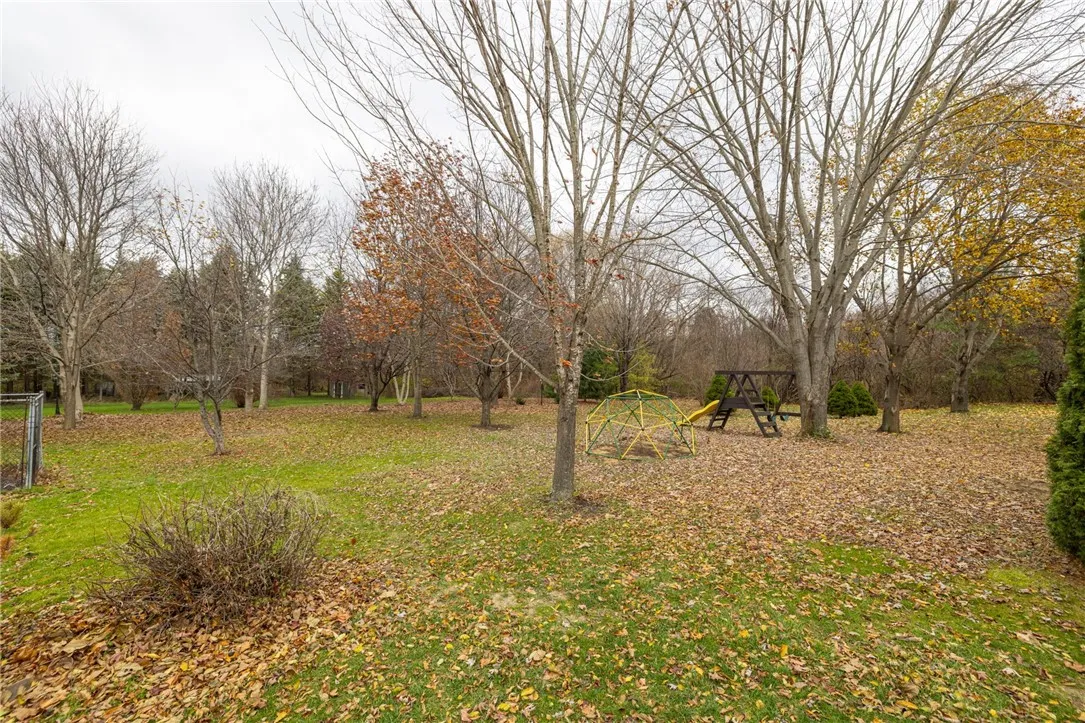 4451 Old Ridge Road, Williamson, New York 14589, Williamson, New York 14589, 6 Bedrooms Bedrooms, 9 Rooms Rooms,1 BathroomBathrooms,Residential,For Sale,4451 Old Ridge Road, Williamson, New York 14589,0,R1651431