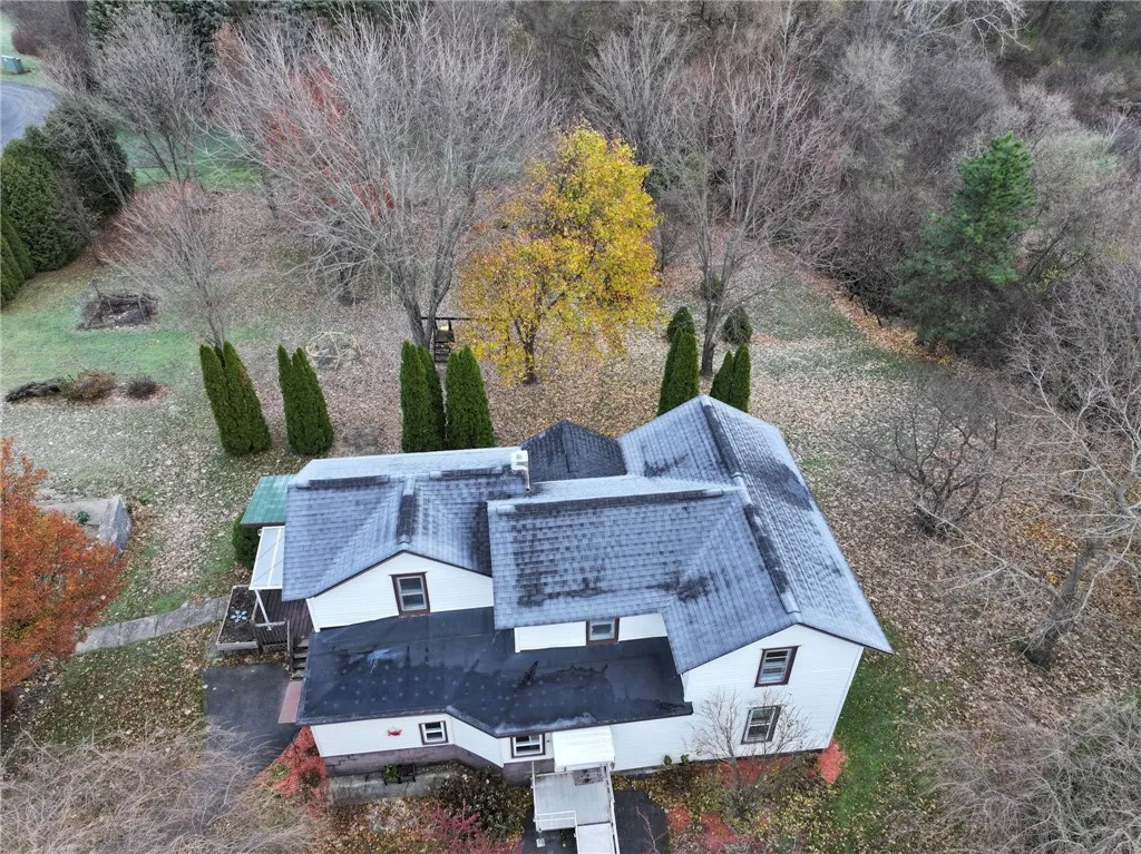 4451 Old Ridge Road, Williamson, New York 14589, Williamson, New York 14589, 6 Bedrooms Bedrooms, 9 Rooms Rooms,1 BathroomBathrooms,Residential,For Sale,4451 Old Ridge Road, Williamson, New York 14589,0,R1651431