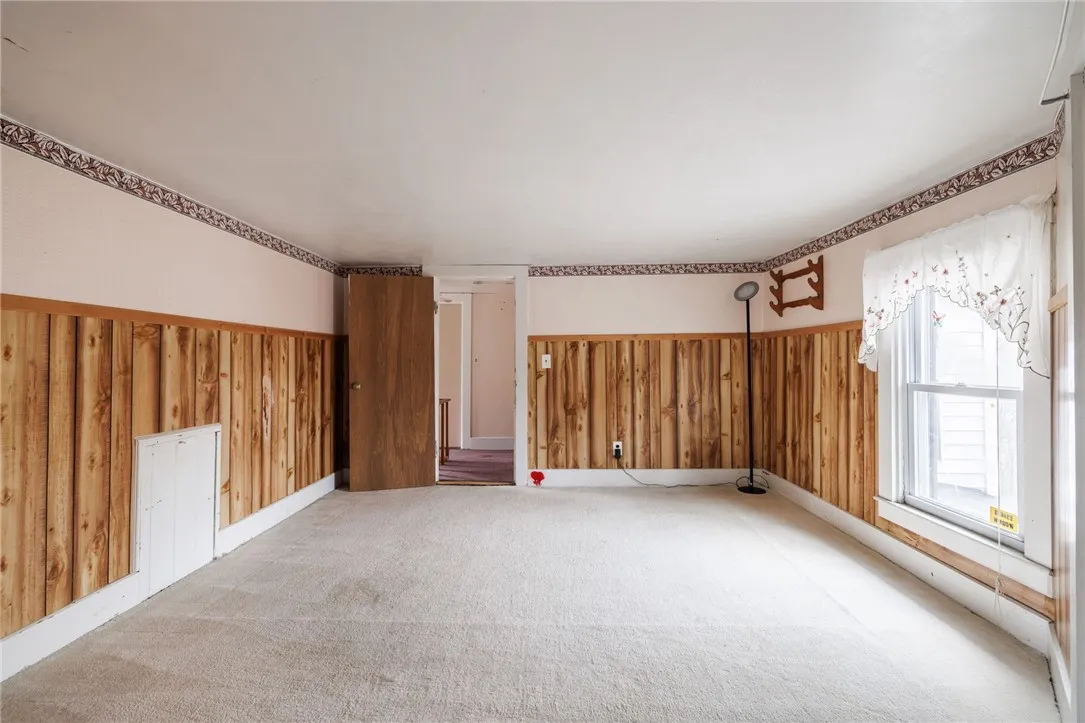 4451 Old Ridge Road, Williamson, New York 14589, Williamson, New York 14589, 6 Bedrooms Bedrooms, 9 Rooms Rooms,1 BathroomBathrooms,Residential,For Sale,4451 Old Ridge Road, Williamson, New York 14589,0,R1651431