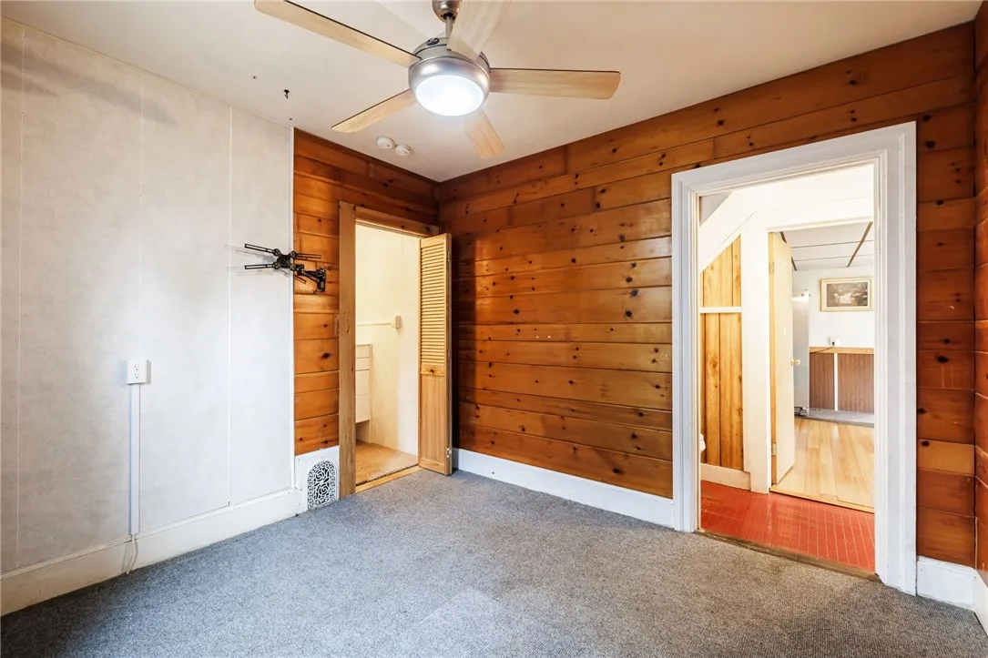 4451 Old Ridge Road, Williamson, New York 14589, Williamson, New York 14589, 6 Bedrooms Bedrooms, 9 Rooms Rooms,1 BathroomBathrooms,Residential,For Sale,4451 Old Ridge Road, Williamson, New York 14589,0,R1651431