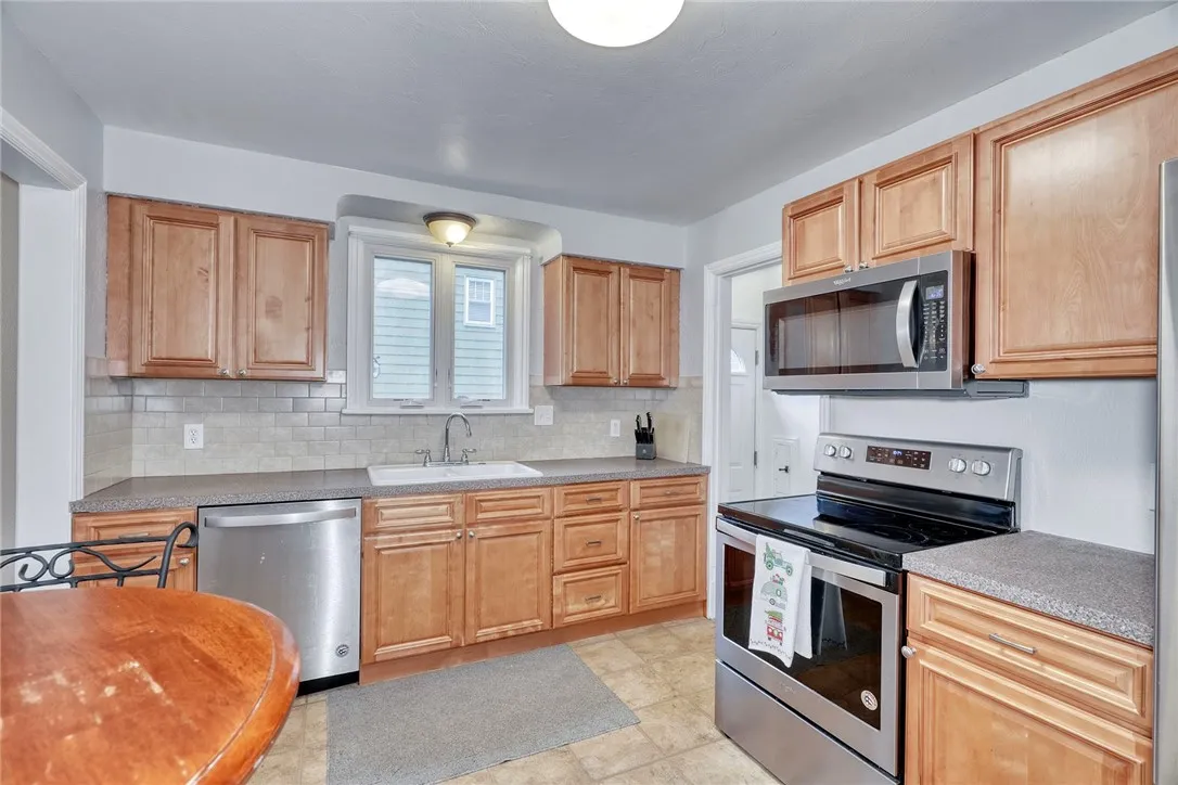 167 Commodore Parkway, Brighton, New York 14625, Brighton, New York 14625, 3 Bedrooms Bedrooms, 6 Rooms Rooms,1 BathroomBathrooms,Residential,For Sale,167 Commodore Parkway, Brighton, New York 14625,0,R1651711