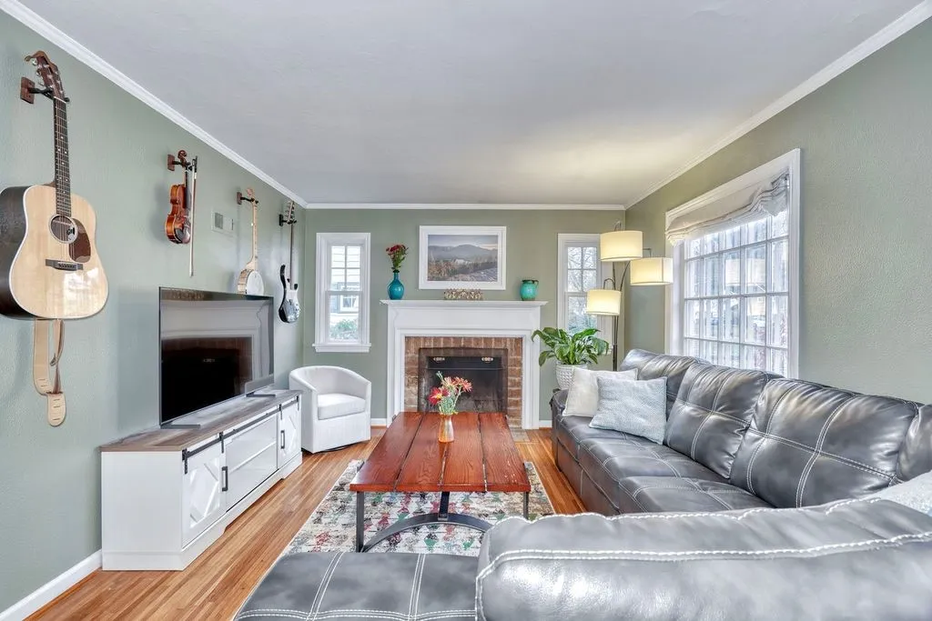 167 Commodore Parkway, Brighton, New York 14625, Brighton, New York 14625, 3 Bedrooms Bedrooms, 6 Rooms Rooms,1 BathroomBathrooms,Residential,For Sale,167 Commodore Parkway, Brighton, New York 14625,0,R1651711