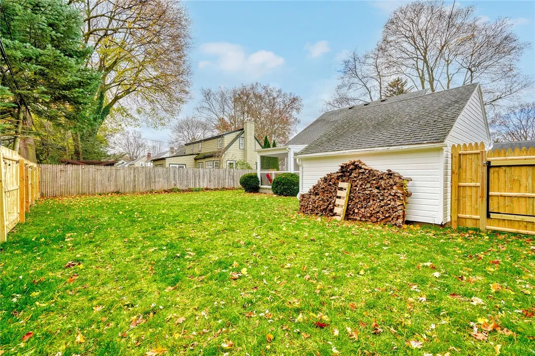 167 Commodore Parkway, Brighton, New York 14625, Brighton, New York 14625, 3 Bedrooms Bedrooms, 6 Rooms Rooms,1 BathroomBathrooms,Residential,For Sale,167 Commodore Parkway, Brighton, New York 14625,0,R1651711