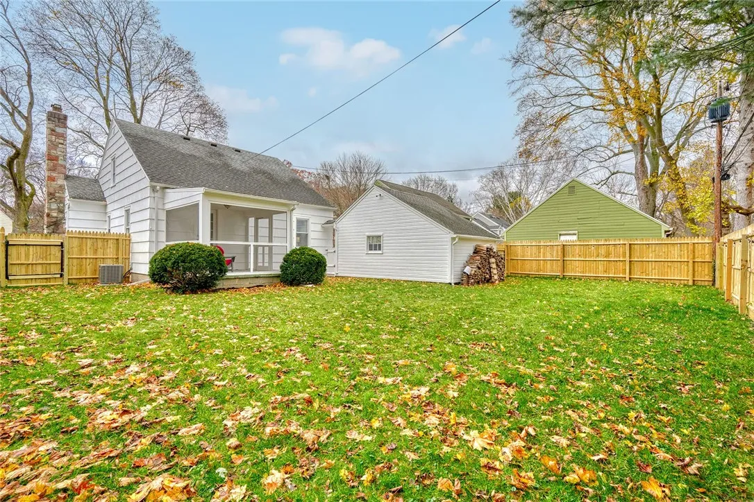 167 Commodore Parkway, Brighton, New York 14625, Brighton, New York 14625, 3 Bedrooms Bedrooms, 6 Rooms Rooms,1 BathroomBathrooms,Residential,For Sale,167 Commodore Parkway, Brighton, New York 14625,0,R1651711