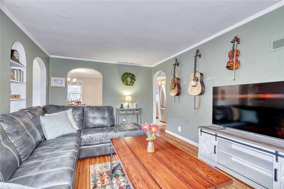 167 Commodore Parkway, Brighton, New York 14625, Brighton, New York 14625, 3 Bedrooms Bedrooms, 6 Rooms Rooms,1 BathroomBathrooms,Residential,For Sale,167 Commodore Parkway, Brighton, New York 14625,0,R1651711