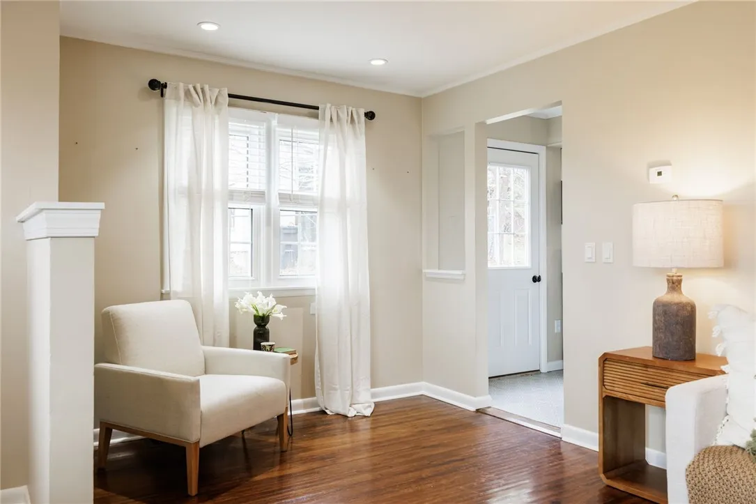 178 Parrish Street, Canandaigua City, New York 144, Canandaigua City, New York 14424, 2 Bedrooms Bedrooms, 5 Rooms Rooms,1 BathroomBathrooms,Residential,For Sale,178 Parrish Street, Canandaigua City, New York 144,0,R1651193