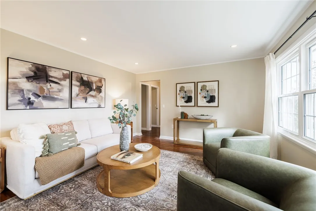 178 Parrish Street, Canandaigua City, New York 144, Canandaigua City, New York 14424, 2 Bedrooms Bedrooms, 5 Rooms Rooms,1 BathroomBathrooms,Residential,For Sale,178 Parrish Street, Canandaigua City, New York 144,0,R1651193