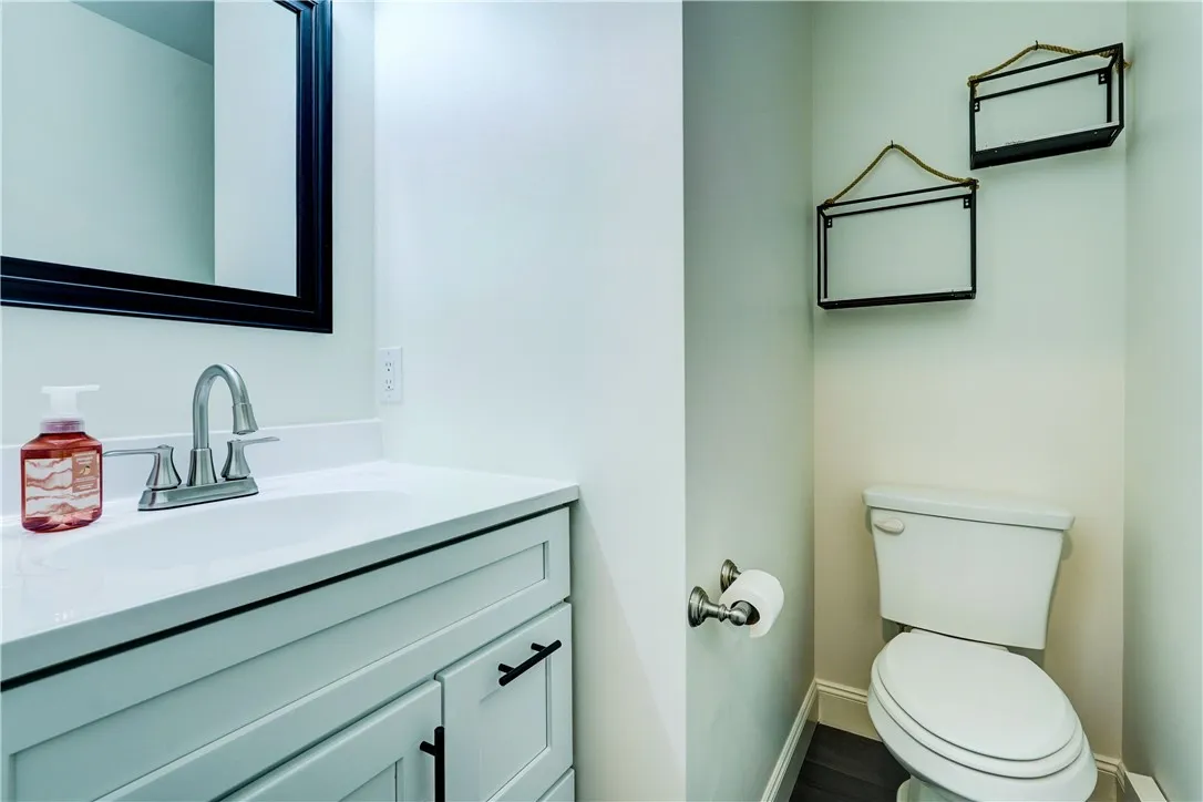 34 Wood Creek Drive, Pittsford, New York 14534, Pittsford, New York 14534, 2 Bedrooms Bedrooms, 5 Rooms Rooms,1 BathroomBathrooms,Residential,For Sale,34 Wood Creek Drive, Pittsford, New York 14534,0,R1651637