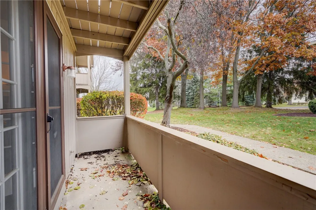 34 Wood Creek Drive, Pittsford, New York 14534, Pittsford, New York 14534, 2 Bedrooms Bedrooms, 5 Rooms Rooms,1 BathroomBathrooms,Residential,For Sale,34 Wood Creek Drive, Pittsford, New York 14534,0,R1651637