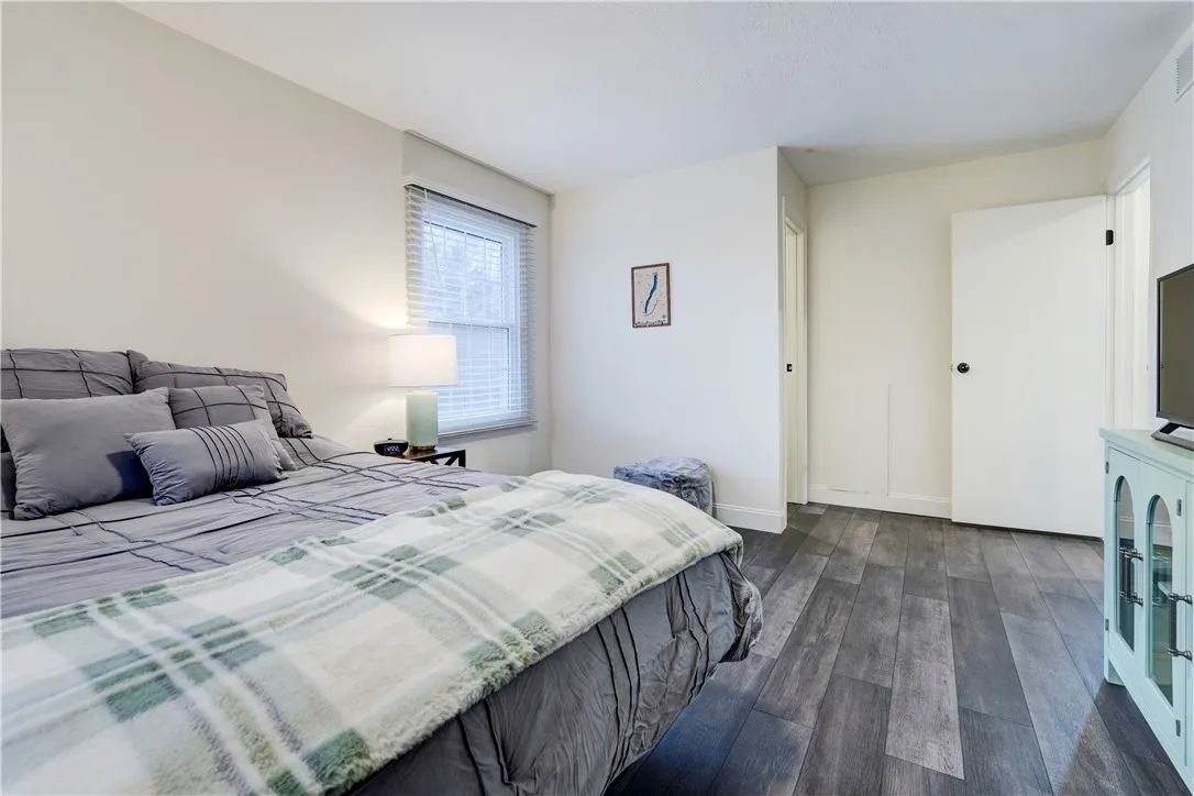 34 Wood Creek Drive, Pittsford, New York 14534, Pittsford, New York 14534, 2 Bedrooms Bedrooms, 5 Rooms Rooms,1 BathroomBathrooms,Residential,For Sale,34 Wood Creek Drive, Pittsford, New York 14534,0,R1651637