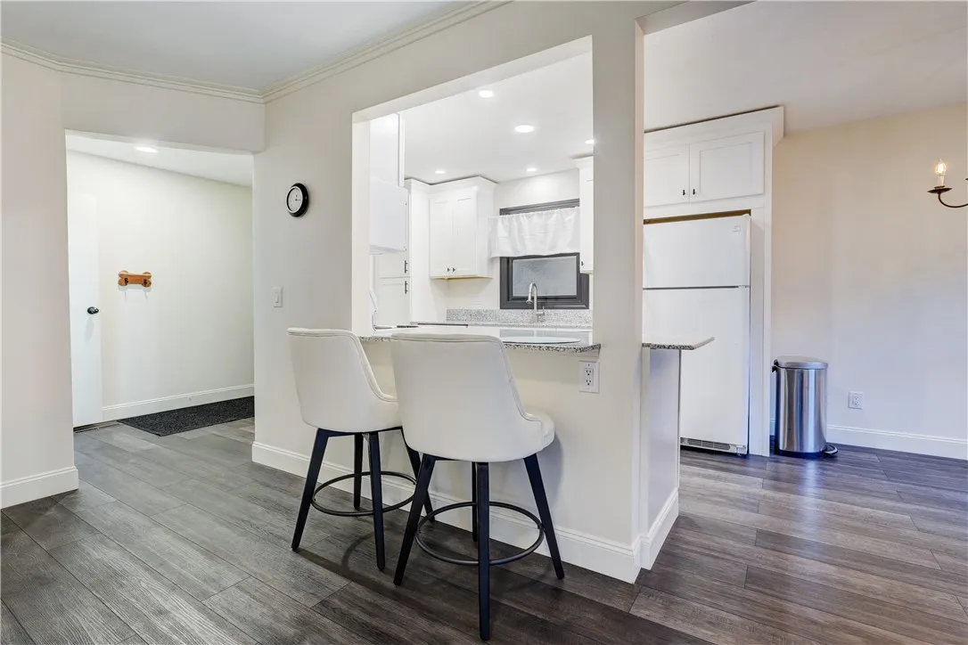 34 Wood Creek Drive, Pittsford, New York 14534, Pittsford, New York 14534, 2 Bedrooms Bedrooms, 5 Rooms Rooms,1 BathroomBathrooms,Residential,For Sale,34 Wood Creek Drive, Pittsford, New York 14534,0,R1651637