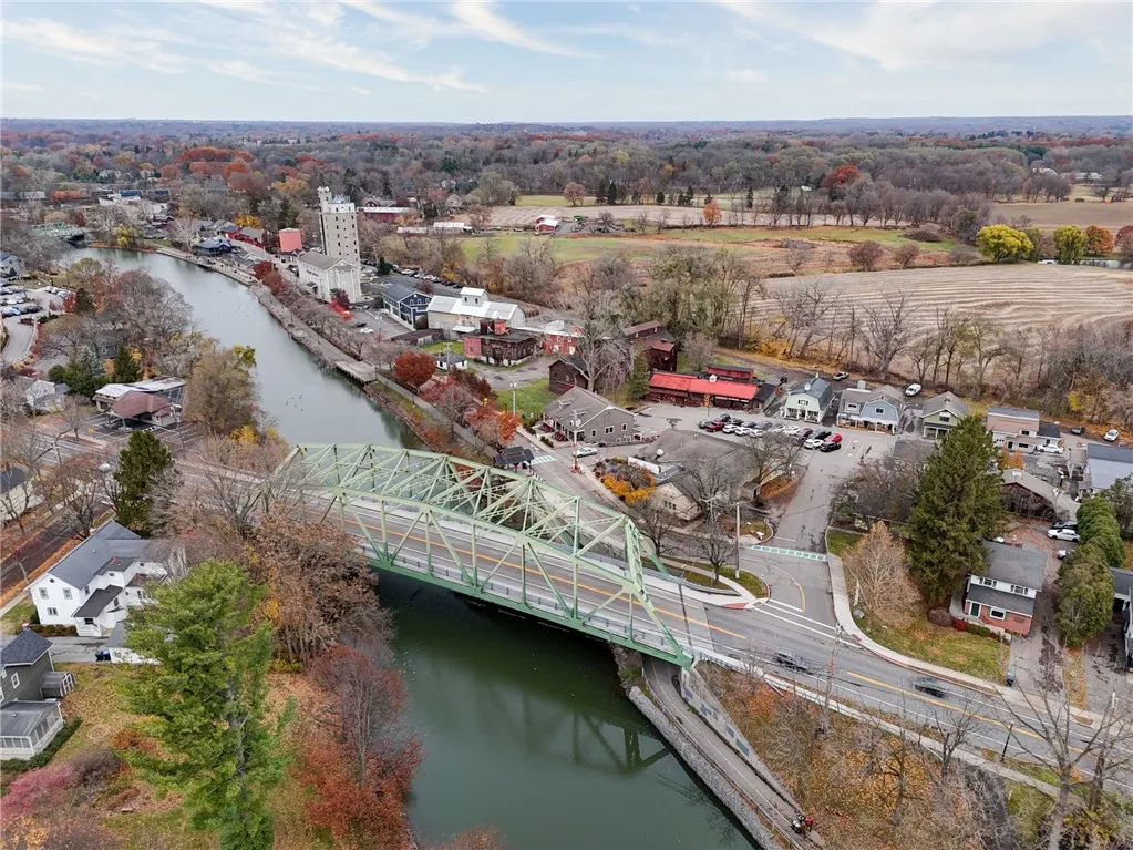 34 Wood Creek Drive, Pittsford, New York 14534, Pittsford, New York 14534, 2 Bedrooms Bedrooms, 5 Rooms Rooms,1 BathroomBathrooms,Residential,For Sale,34 Wood Creek Drive, Pittsford, New York 14534,0,R1651637