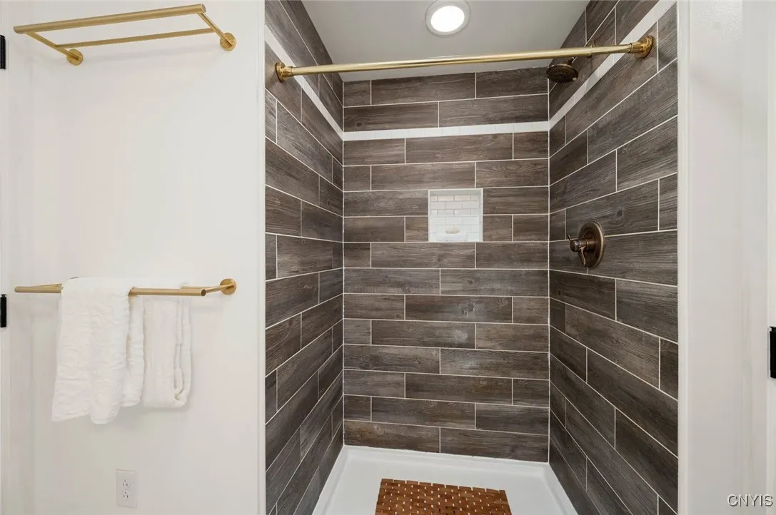 10215 Mapledale Road, Trenton, New York 13354, Trenton, New York 13354, 4 Bedrooms Bedrooms, 9 Rooms Rooms,2 BathroomsBathrooms,Residential,For Sale,10215 Mapledale Road, Trenton, New York 13354,0,S1650292