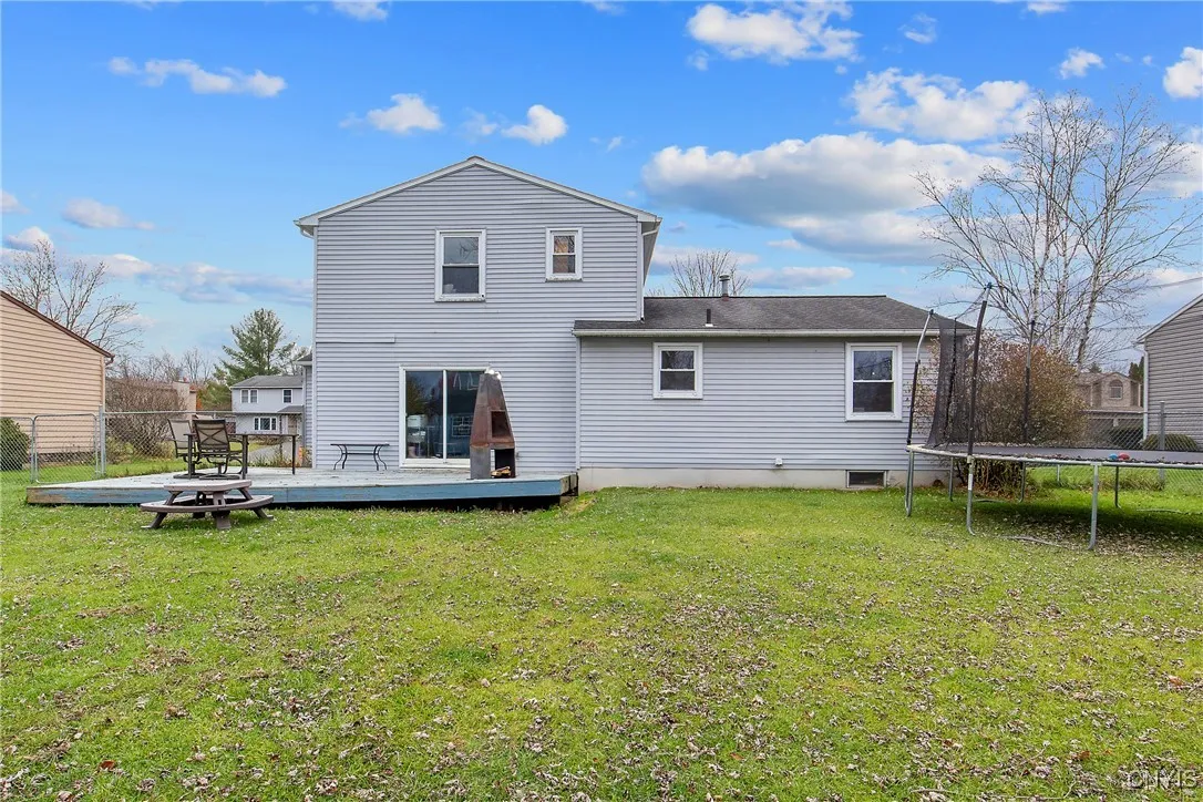 8614 Nazareth Drive, Cicero, New York 13039, Cicero, New York 13039, 3 Bedrooms Bedrooms, 7 Rooms Rooms,1 BathroomBathrooms,Residential,For Sale,8614 Nazareth Drive, Cicero, New York 13039,0,S1651573