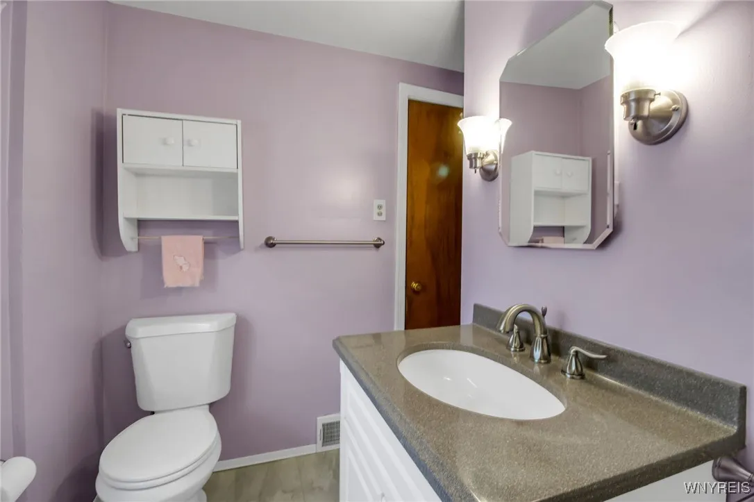 1226 87th Street, Niagara Falls, New York 14304, Niagara Falls, New York 14304, 3 Bedrooms Bedrooms, 7 Rooms Rooms,1 BathroomBathrooms,Residential,For Sale,1226 87th Street, Niagara Falls, New York 14304,0,B1651252