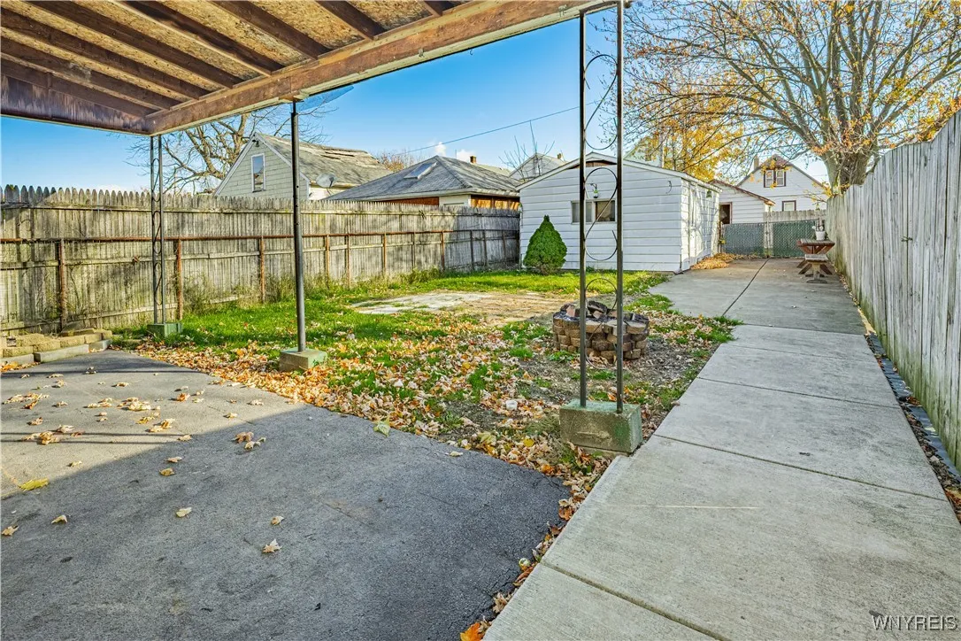 605 29th Street, Niagara Falls, New York 14301, Niagara Falls, New York 14301, 4 Bedrooms Bedrooms, 7 Rooms Rooms,1 BathroomBathrooms,Residential,Closed,605 29th Street, Niagara Falls, New York 14301,0,B1651415