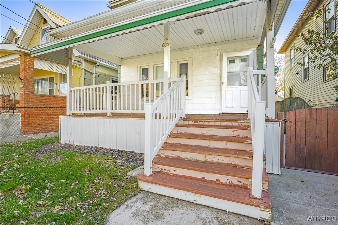 605 29th Street, Niagara Falls, New York 14301, Niagara Falls, New York 14301, 4 Bedrooms Bedrooms, 7 Rooms Rooms,1 BathroomBathrooms,Residential,Closed,605 29th Street, Niagara Falls, New York 14301,0,B1651415