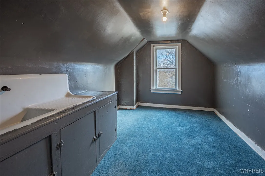 605 29th Street, Niagara Falls, New York 14301, Niagara Falls, New York 14301, 4 Bedrooms Bedrooms, 7 Rooms Rooms,1 BathroomBathrooms,Residential,Closed,605 29th Street, Niagara Falls, New York 14301,0,B1651415