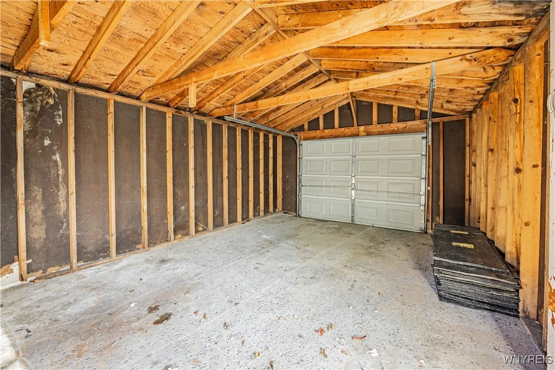 605 29th Street, Niagara Falls, New York 14301, Niagara Falls, New York 14301, 4 Bedrooms Bedrooms, 7 Rooms Rooms,1 BathroomBathrooms,Residential,Closed,605 29th Street, Niagara Falls, New York 14301,0,B1651415
