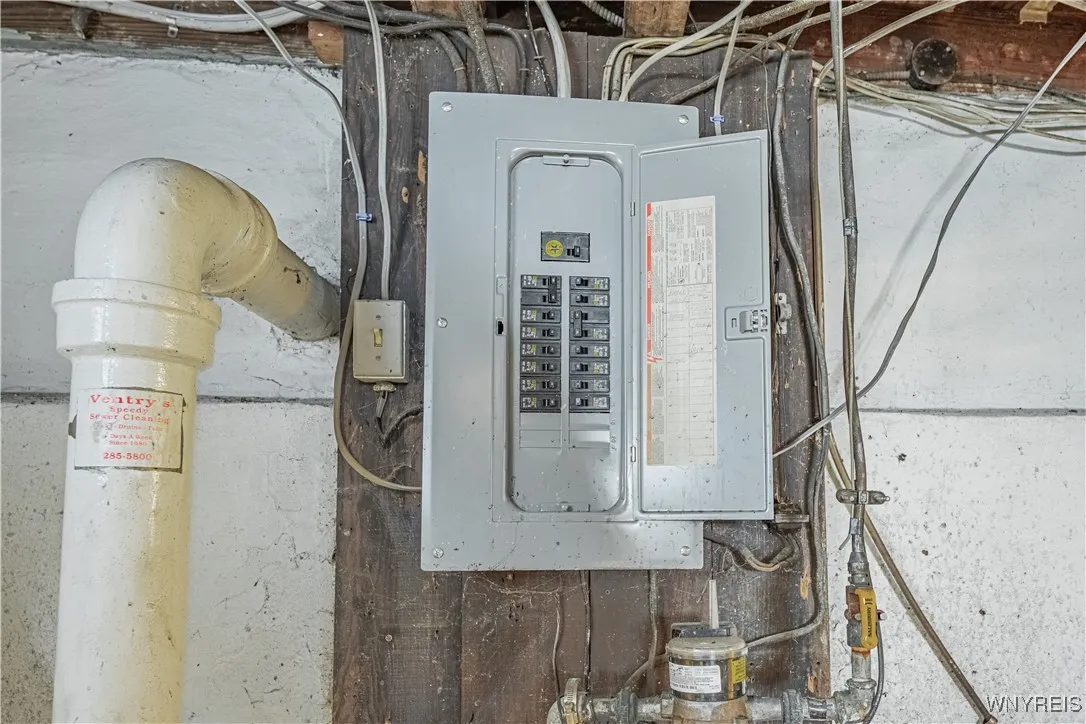 605 29th Street, Niagara Falls, New York 14301, Niagara Falls, New York 14301, 4 Bedrooms Bedrooms, 7 Rooms Rooms,1 BathroomBathrooms,Residential,Closed,605 29th Street, Niagara Falls, New York 14301,0,B1651415