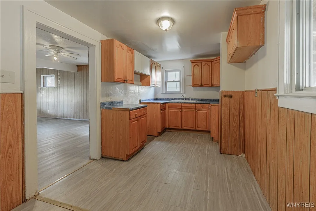 605 29th Street, Niagara Falls, New York 14301, Niagara Falls, New York 14301, 4 Bedrooms Bedrooms, 7 Rooms Rooms,1 BathroomBathrooms,Residential,Closed,605 29th Street, Niagara Falls, New York 14301,0,B1651415