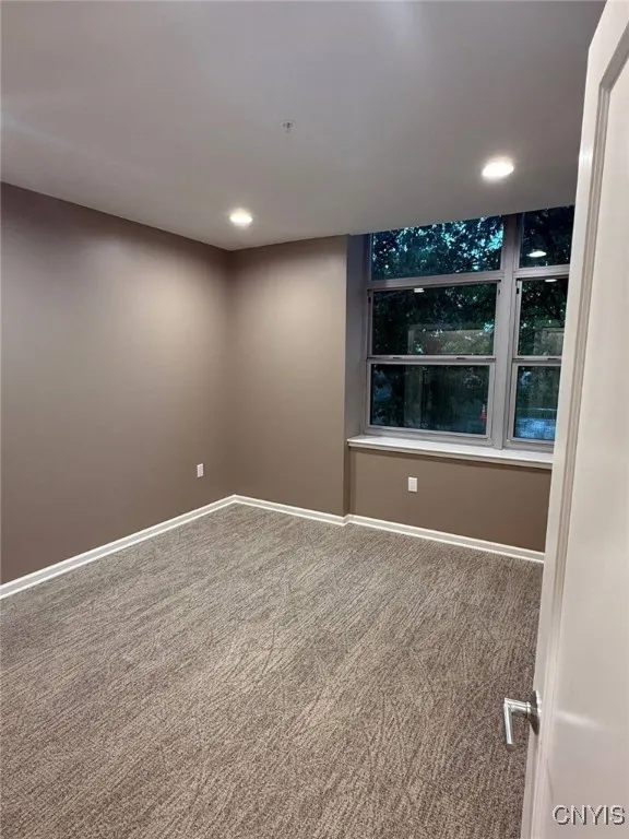 214 Kinne Street 104, Dewitt, New York 13057, De Witt, New York 13057, 2 Bedrooms Bedrooms, 6 Rooms Rooms,1 BathroomBathrooms,Residential,For Sale,214 Kinne Street 104, Dewitt, New York 13057,0,S1651767