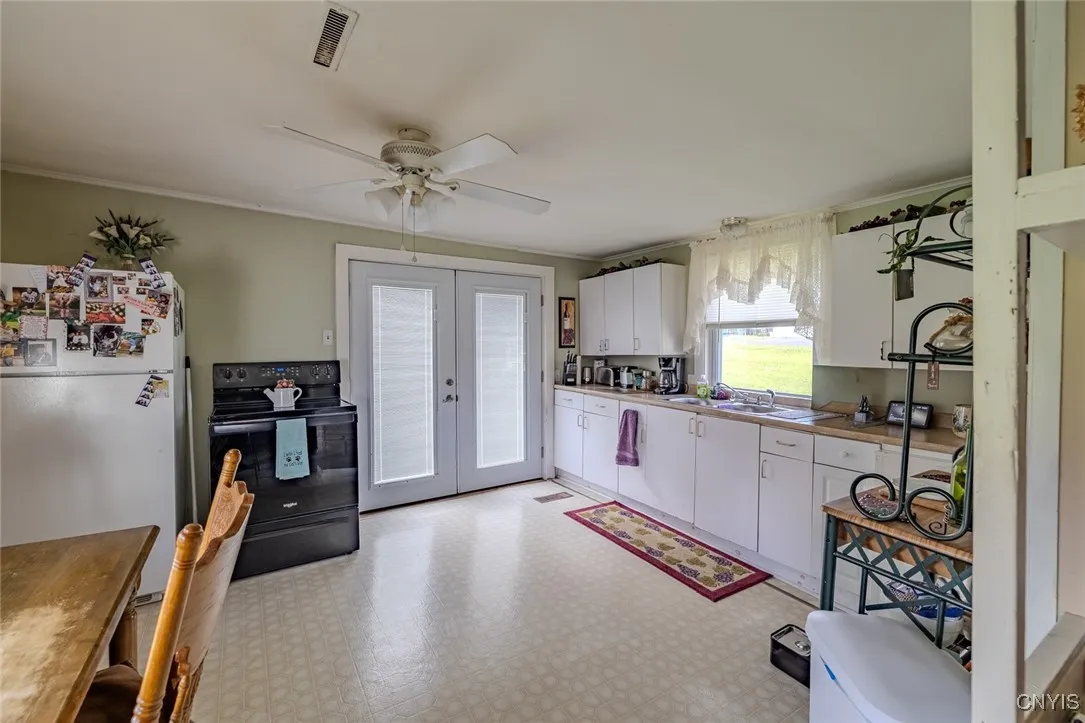 3006 State Route 31, Lenox, New York 13032, Lenox, New York 13032, 5 Bedrooms Bedrooms, ,2 BathroomsBathrooms,Residential,For Sale,3006 State Route 31, Lenox, New York 13032,0,S1651677