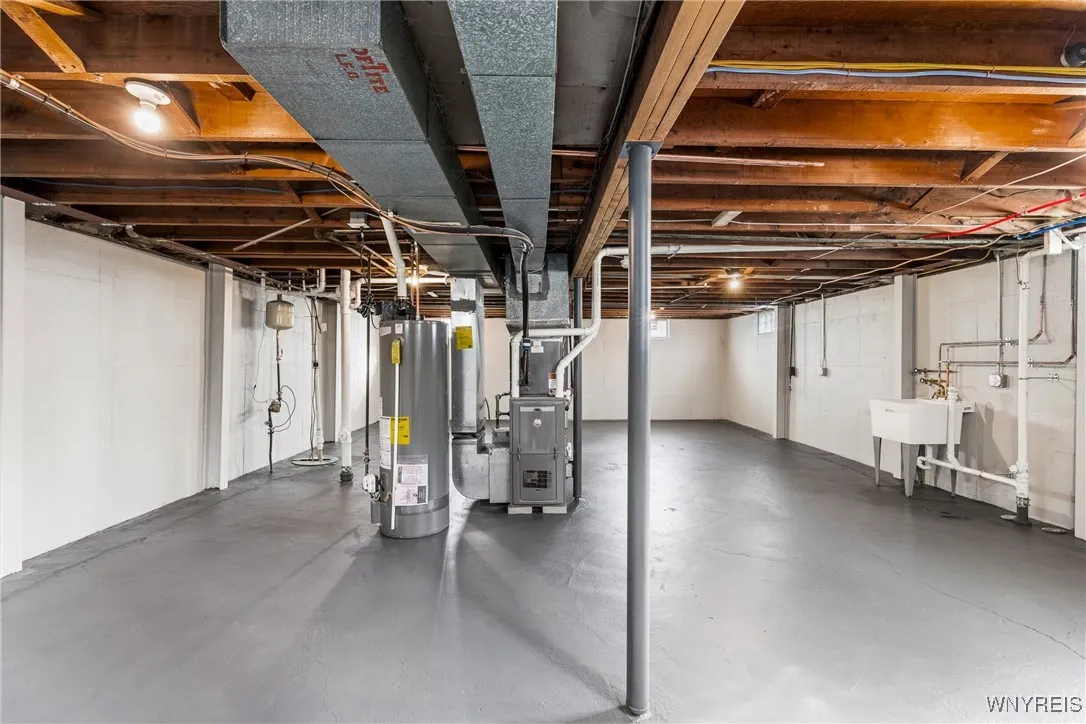 209 Parkedge Avenue, Tonawanda, New York 14150, Tonawanda, New York 14150, 3 Bedrooms Bedrooms, 5 Rooms Rooms,1 BathroomBathrooms,Residential,For Sale,209 Parkedge Avenue, Tonawanda, New York 14150,0,B1651741