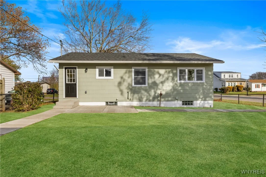 209 Parkedge Avenue, Tonawanda, New York 14150, Tonawanda, New York 14150, 3 Bedrooms Bedrooms, 5 Rooms Rooms,1 BathroomBathrooms,Residential,For Sale,209 Parkedge Avenue, Tonawanda, New York 14150,0,B1651741