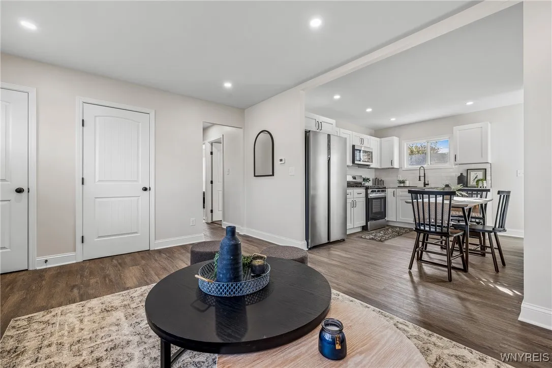 209 Parkedge Avenue, Tonawanda, New York 14150, Tonawanda, New York 14150, 3 Bedrooms Bedrooms, 5 Rooms Rooms,1 BathroomBathrooms,Residential,For Sale,209 Parkedge Avenue, Tonawanda, New York 14150,0,B1651741