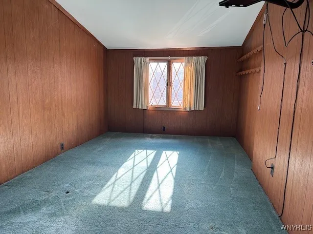 Large second floor bedroom