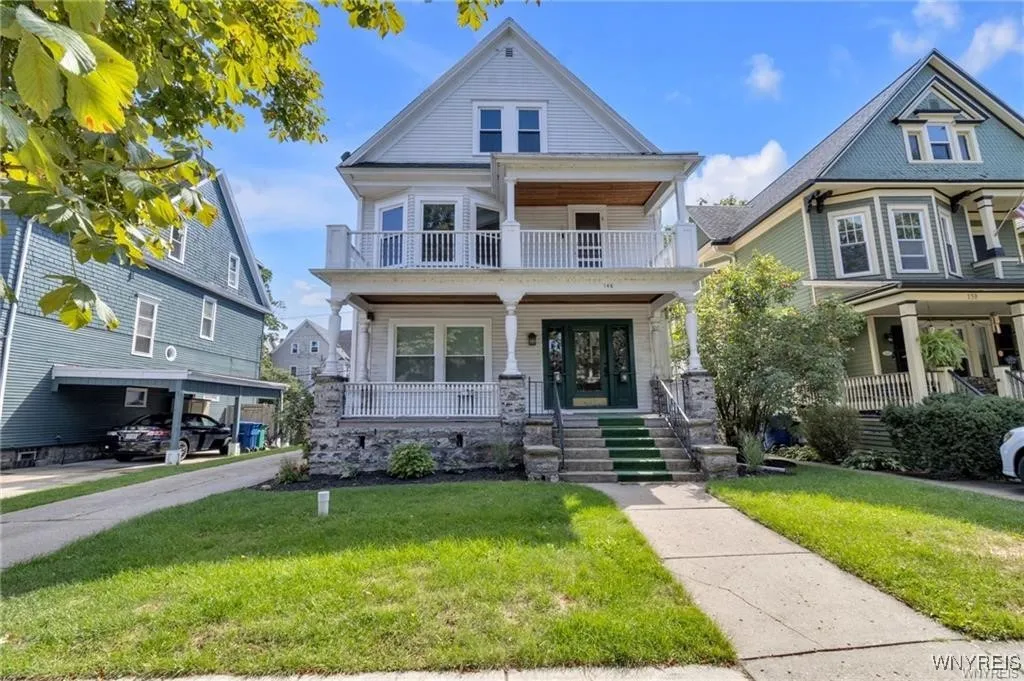 146 Lancaster Avenue, Buffalo, New York 14222, Buffalo, New York 14222, 3 Bedrooms Bedrooms, 8 Rooms Rooms,1 BathroomBathrooms,Residential Lease,For Rent,146 Lancaster Avenue, Buffalo, New York 14222,0,B1651728