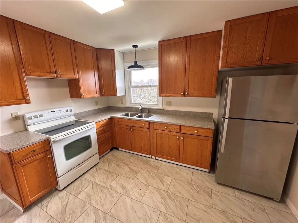 9176 Hayward Hill Road, Canadice, New York 14466, Canadice, New York 14466, 3 Bedrooms Bedrooms, 7 Rooms Rooms,1 BathroomBathrooms,Residential,For Sale,9176 Hayward Hill Road, Canadice, New York 14466,0,R1651737