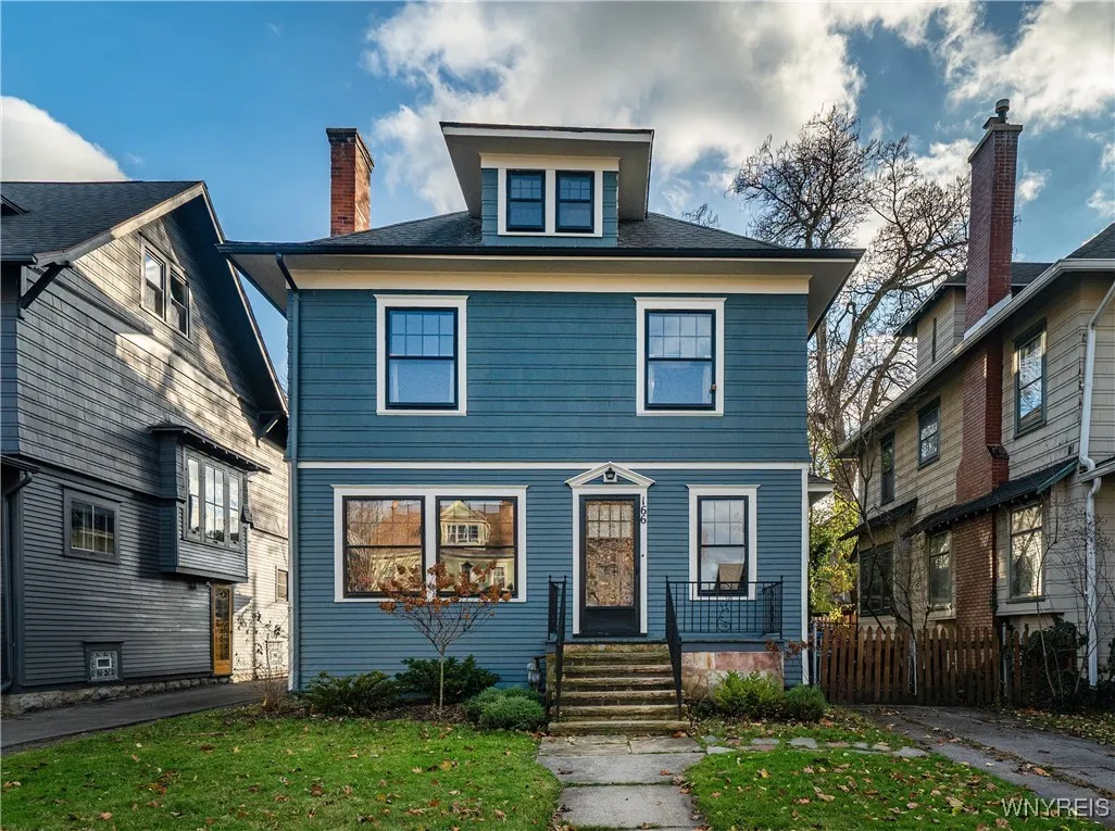 166 Huntington Avenue, Buffalo, New York 14214, Buffalo, New York 14214, 3 Bedrooms Bedrooms, 10 Rooms Rooms,2 BathroomsBathrooms,Residential,Closed,166 Huntington Avenue, Buffalo, New York 14214,0,B1651774