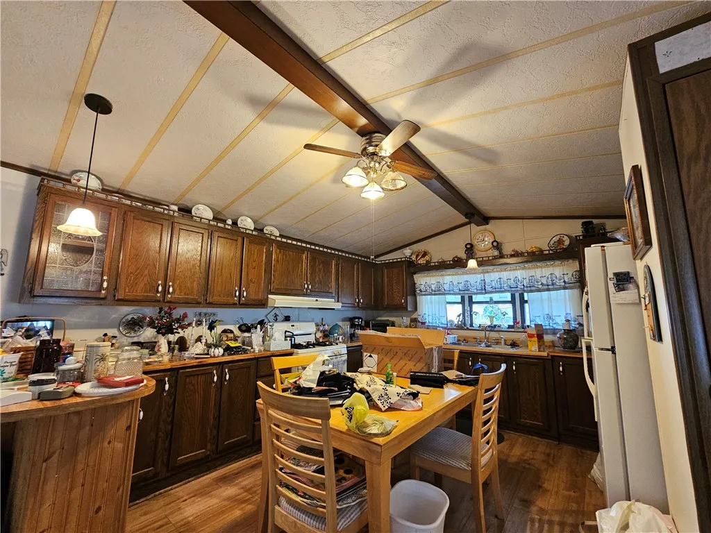 47 Cedar, Hornellsville, New York 14843, Hornellsville, New York 14843, 2 Bedrooms Bedrooms, 4 Rooms Rooms,1 BathroomBathrooms,Residential,For Sale,47 Cedar, Hornellsville, New York 14843,0,R1650288