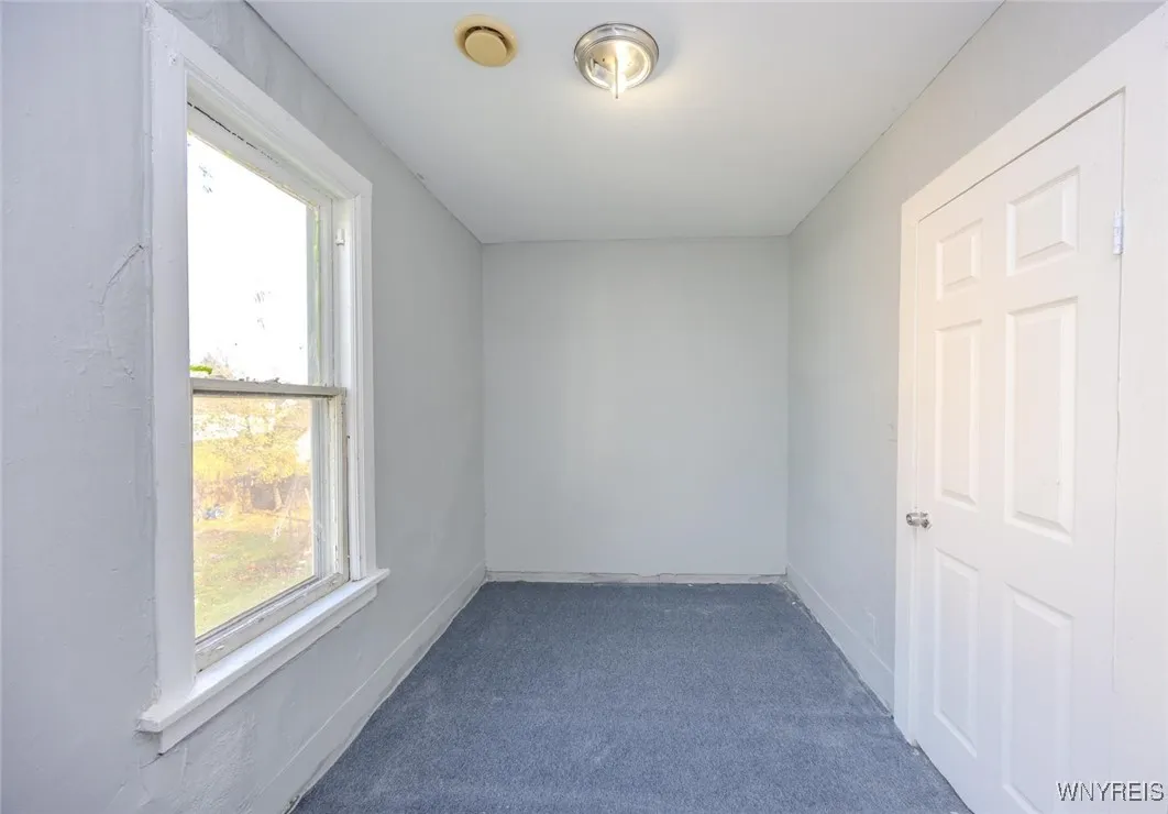 19 Miller Avenue, Buffalo, New York 14212, Buffalo, New York 14212, 6 Bedrooms Bedrooms, ,2 BathroomsBathrooms,Residential,For Sale,19 Miller Avenue, Buffalo, New York 14212,0,B1651729