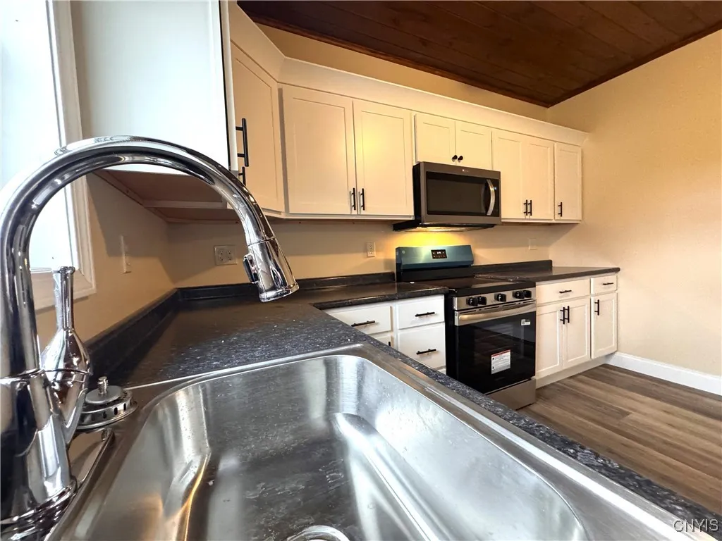 302 West German Street, Herkimer, New York 13350, Herkimer, New York 13350, 3 Bedrooms Bedrooms, 7 Rooms Rooms,1 BathroomBathrooms,Residential,For Sale,302 West German Street, Herkimer, New York 13350,0,S1650028