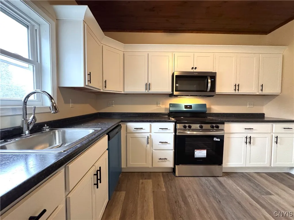 302 West German Street, Herkimer, New York 13350, Herkimer, New York 13350, 3 Bedrooms Bedrooms, 7 Rooms Rooms,1 BathroomBathrooms,Residential,For Sale,302 West German Street, Herkimer, New York 13350,0,S1650028