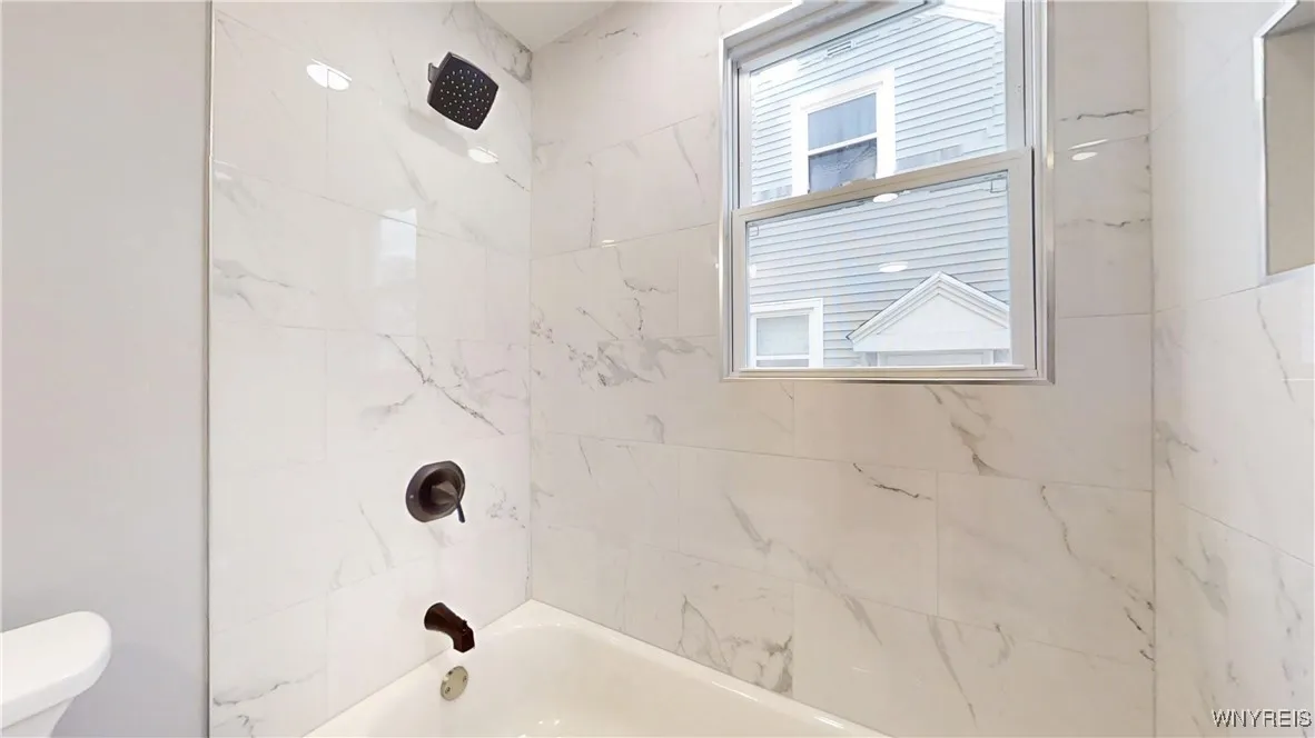 88 Marbeth Court, Buffalo, New York 14220, Buffalo, New York 14220, 3 Bedrooms Bedrooms, 6 Rooms Rooms,1 BathroomBathrooms,Residential,For Sale,88 Marbeth Court, Buffalo, New York 14220,0,B1651771